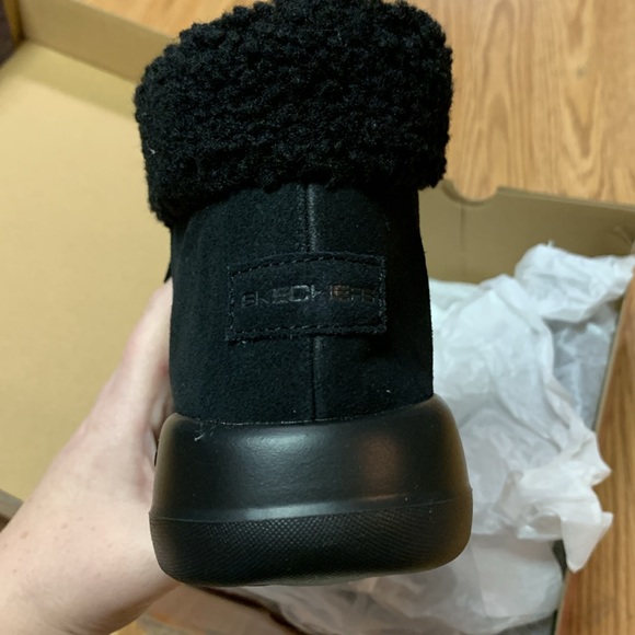 Skechers go walk boots on the go happily cozy black 6 new goga mat - Picture 4 of 5
